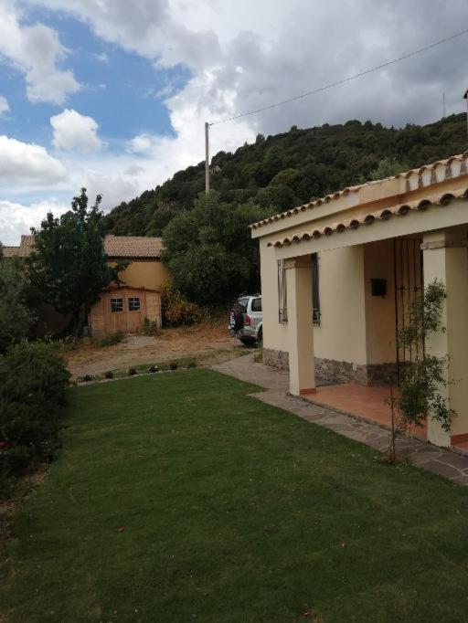 S'Orrosa Casa Vacanze Bifamiliare In Montagna Panorama Stupendo Sardegna Seulo Bagian luar foto